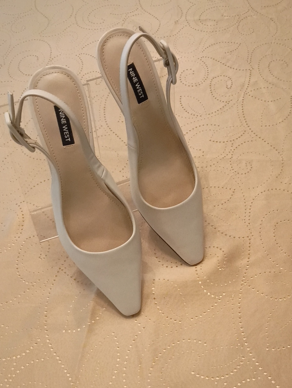 Nine West White Pointed Slingback Heels